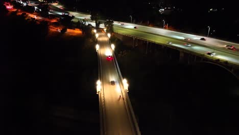 puente de la calle colorado en pasadena, california - paso elevado aéreo nocturno