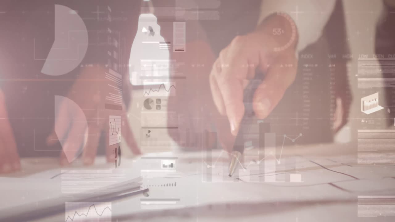 animación de estadísticas y procesamiento de datos sobre arquitectos con planes en reunión