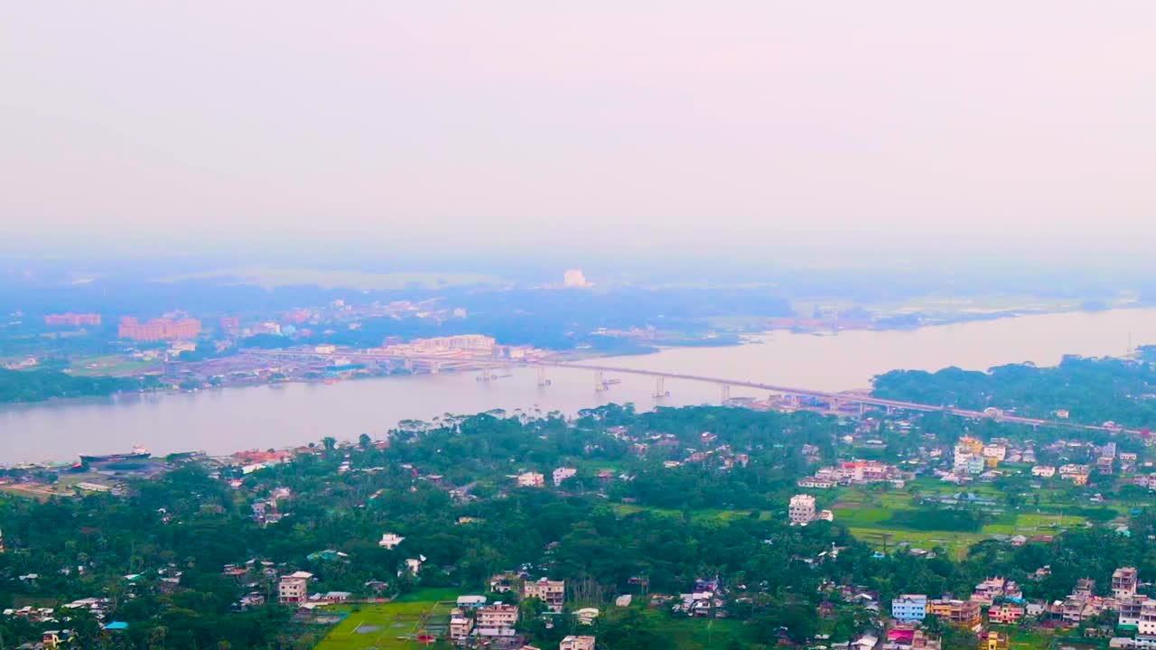 vista aérea del puente dopdopia sobre el río kirtankhola en barisal, bangladesh
