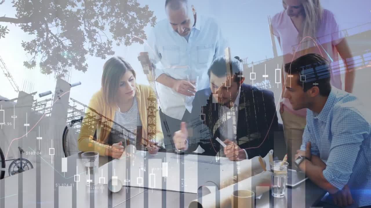 архитекторы обсуждают планы строительства