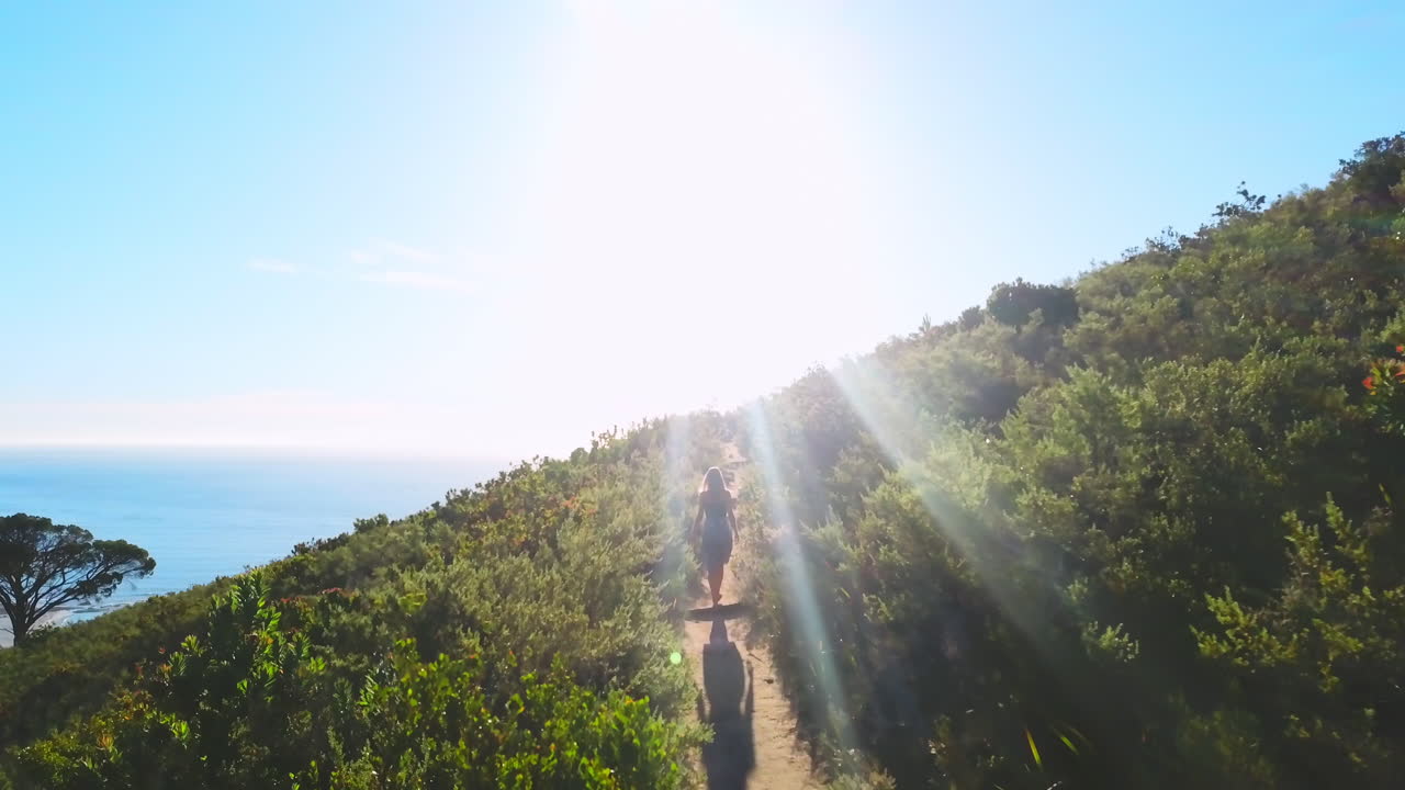 꼭대기에서의 전망은 등반할 만한 가치가 있습니다.