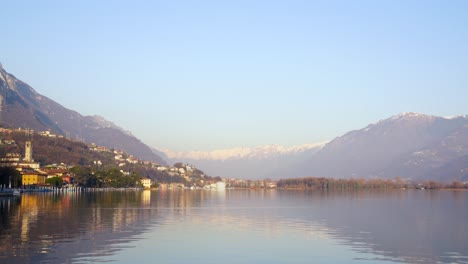 Herrliche-Aussicht-Auf-Den-Iseosee-Von-Der-Stadt-Lovere,-Bergamo,-Lombardei,-Italien