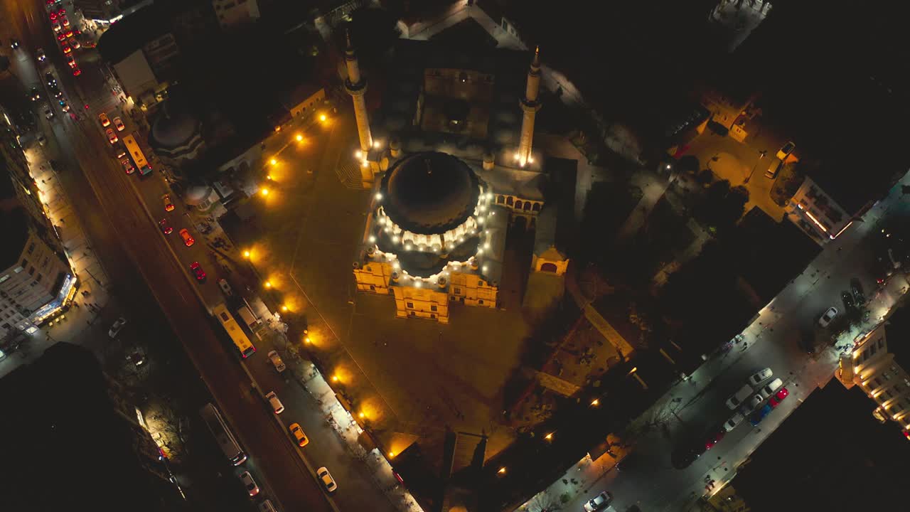 터키 이스탄불에 있는 블루 모스크 (blue mosque) 의 야간 장면 (aerial view, 4k)