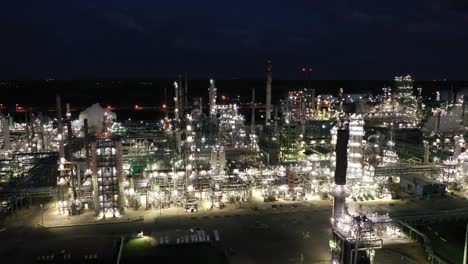 night view of a large oil refinery