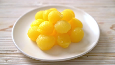 Sweet-gold-egg-yolk-drop---a-kind-of-Thai-sweetmeat