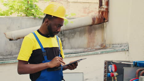 specialist fixing refrigerant issues