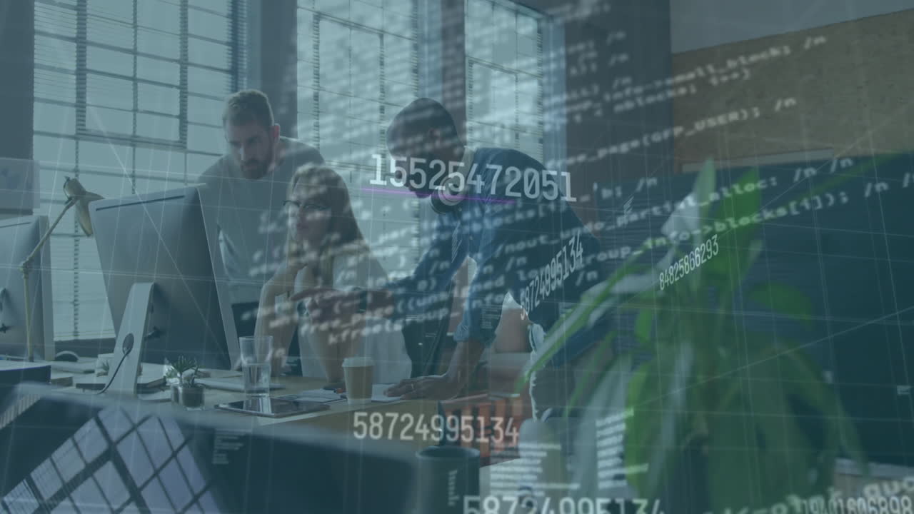 animación de lenguaje de programación sobre diversos colegas discutiendo sobre la computadora en la oficina