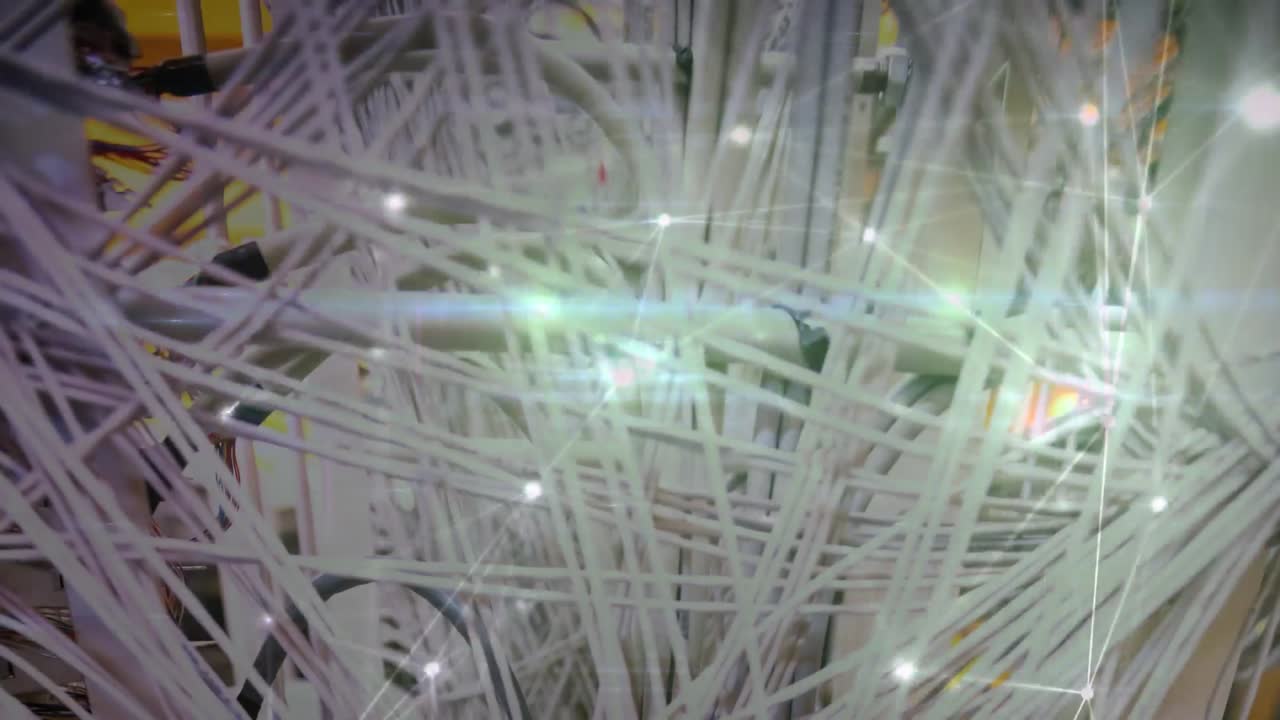 컴퓨터 서버 하드웨어를 통한 연결 네트워크의 애니메이션