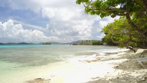 playa de zafiro en las islas vírgenes de los estados unidos