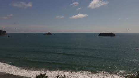 Static-shot-of-ocean-waves-coming-towards-the-coast