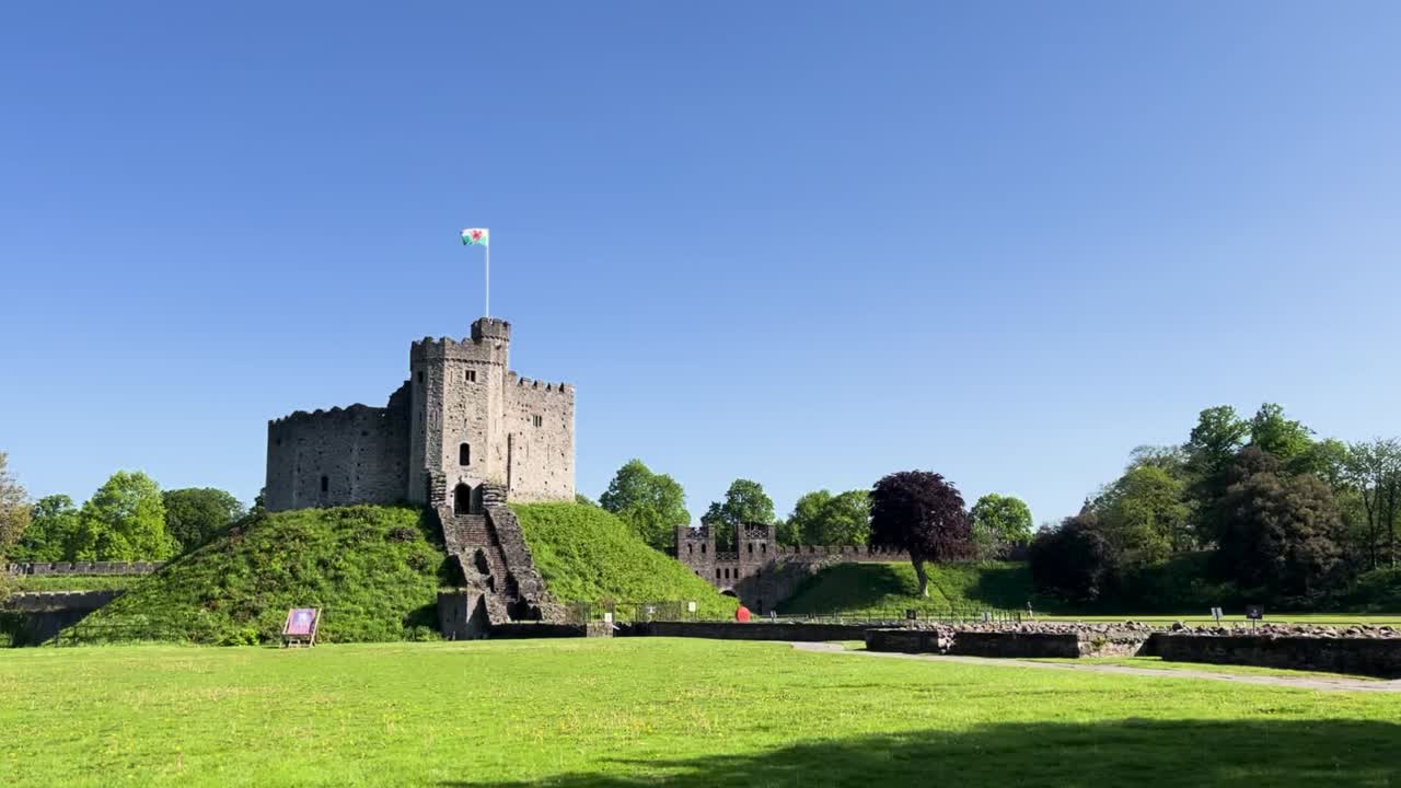 Wales Cardiff Castle Grounds Norman Keep Landscape