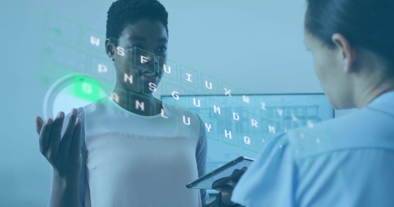 Patiente avec une interface médicale holographique, un clinicien visualisant les données d'une tablette en laboratoire.