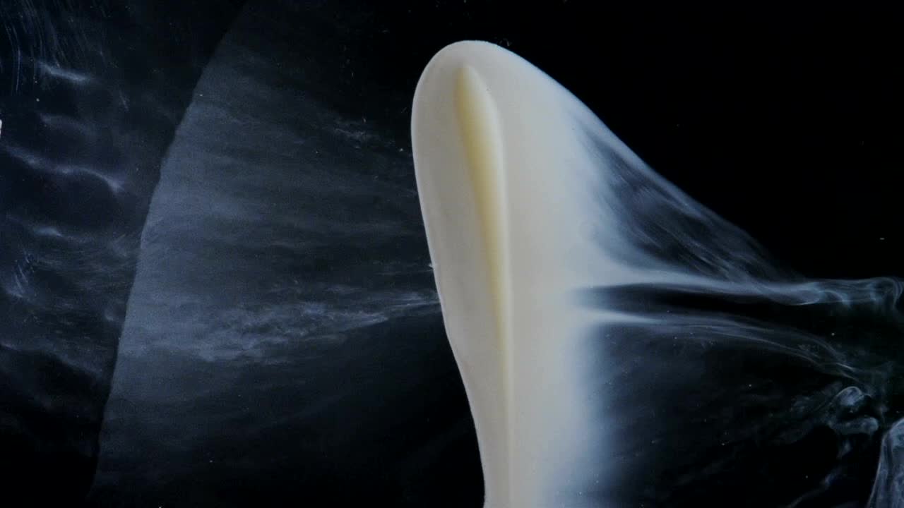 나는이 비디오의 단순한 우아함을 좋아합니다