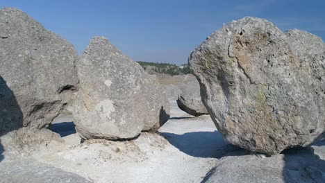 Luftaufnahme-Der-Felsformationen-Im-Valle-De-Las-Ranas,-Copper-Canyon-Region,-Chihuahua