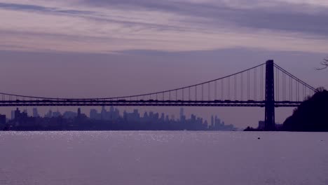 El-Puente-George-Washington-Conecta-Nueva-Jersey-Al-Estado-De-Nueva-York-Con-El-Horizonte-De-Manhattan-2