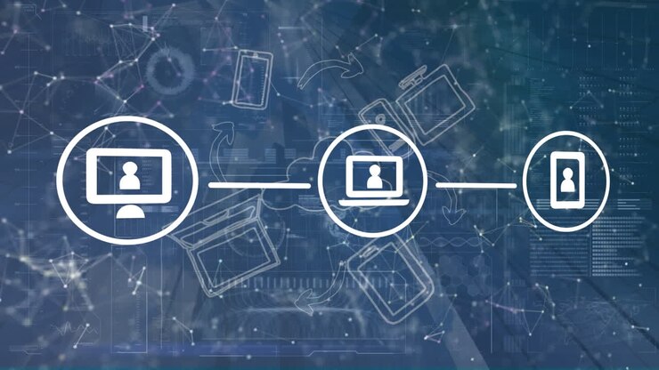 Animation af netværk af forbindelser med ikoner over databehandling på sort baggrund