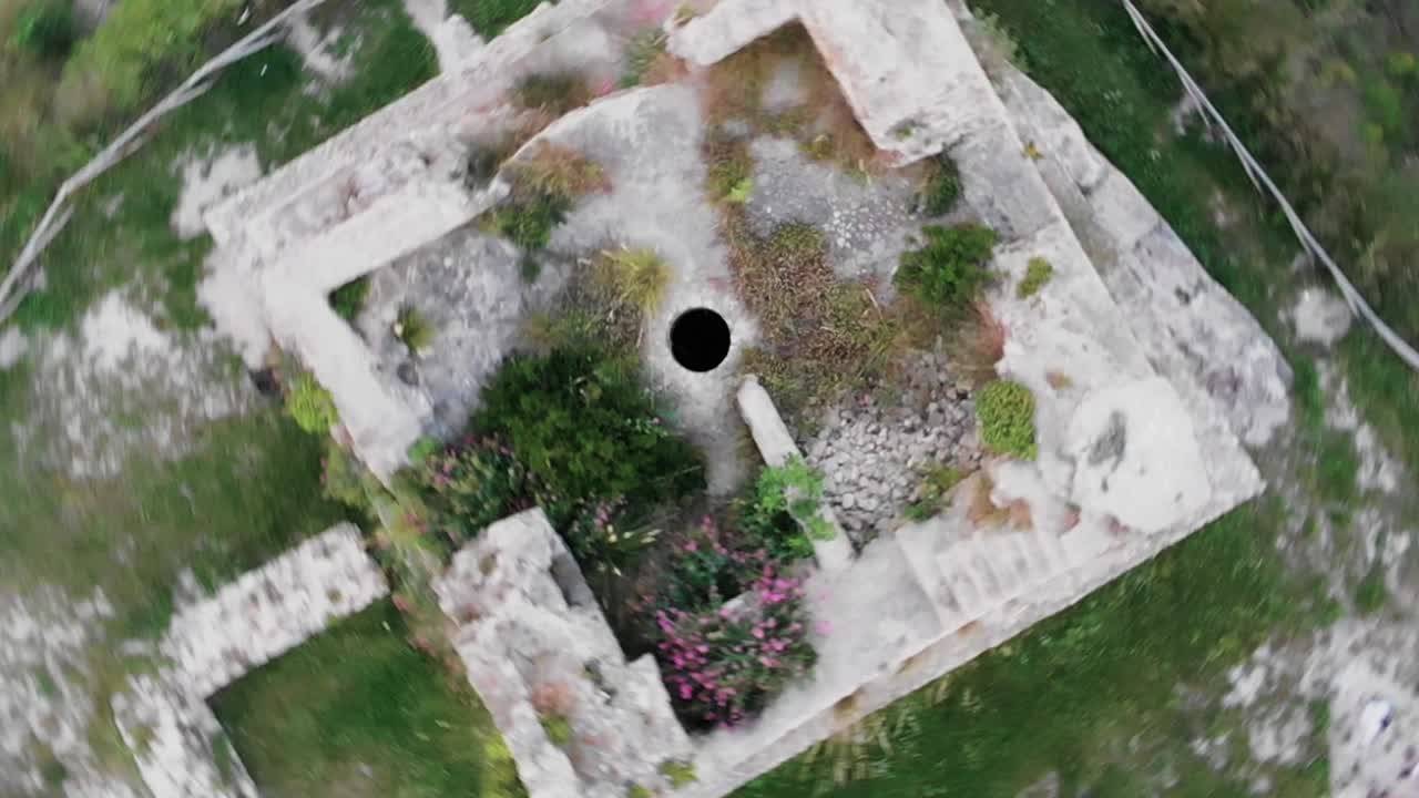 вращение древнеримской смотровой башни аэральный снимок