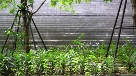 Hermosa-Decoración-De-Pared-De-Cascada-En-El-Jardín