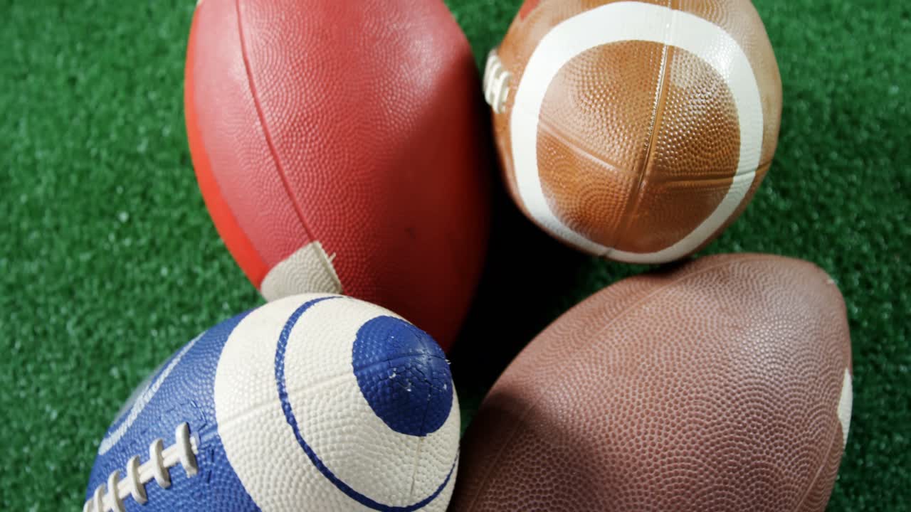 fútbol americano en césped artificial 4k