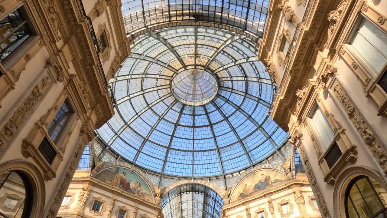 The Vittorio Emmanuele Gallery makes me feel I'm alive and beautiful