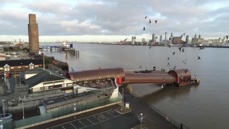 woodside ferry pueblo terminal vista aérea birkenhead liverpool puerto horizonte fondo órbita derecho