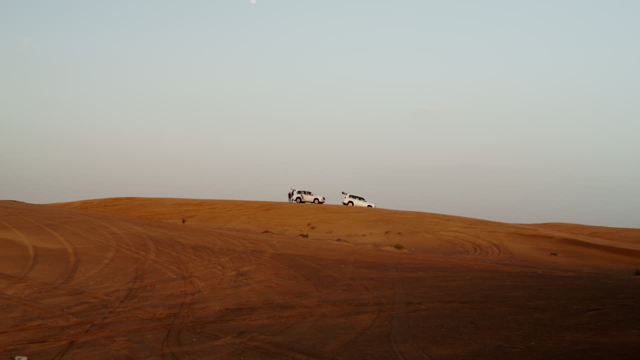 오프로드 차량으로 사막 모험