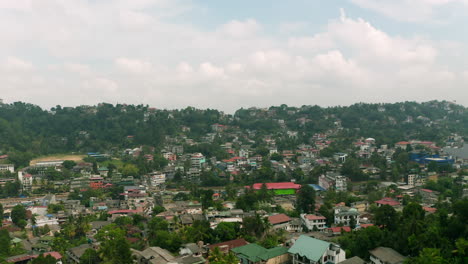 Luftaufnahme:-Drohne-Sri-Lanka-Kandy-Nachmittag