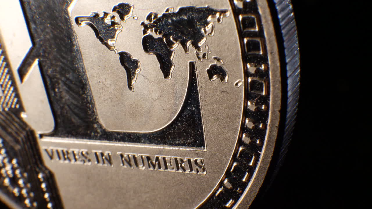 captura de macro en bucle de una criptomoneda digital de economía descentralizada litecoin con espacio de copia para títulos y fondos
