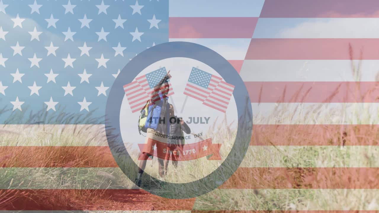 animación del texto del día de la independencia sobre la caminata de una pareja diversa sonriente