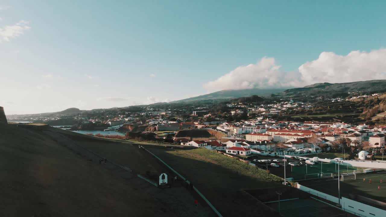 isla en portugal tanta naturaleza y mar