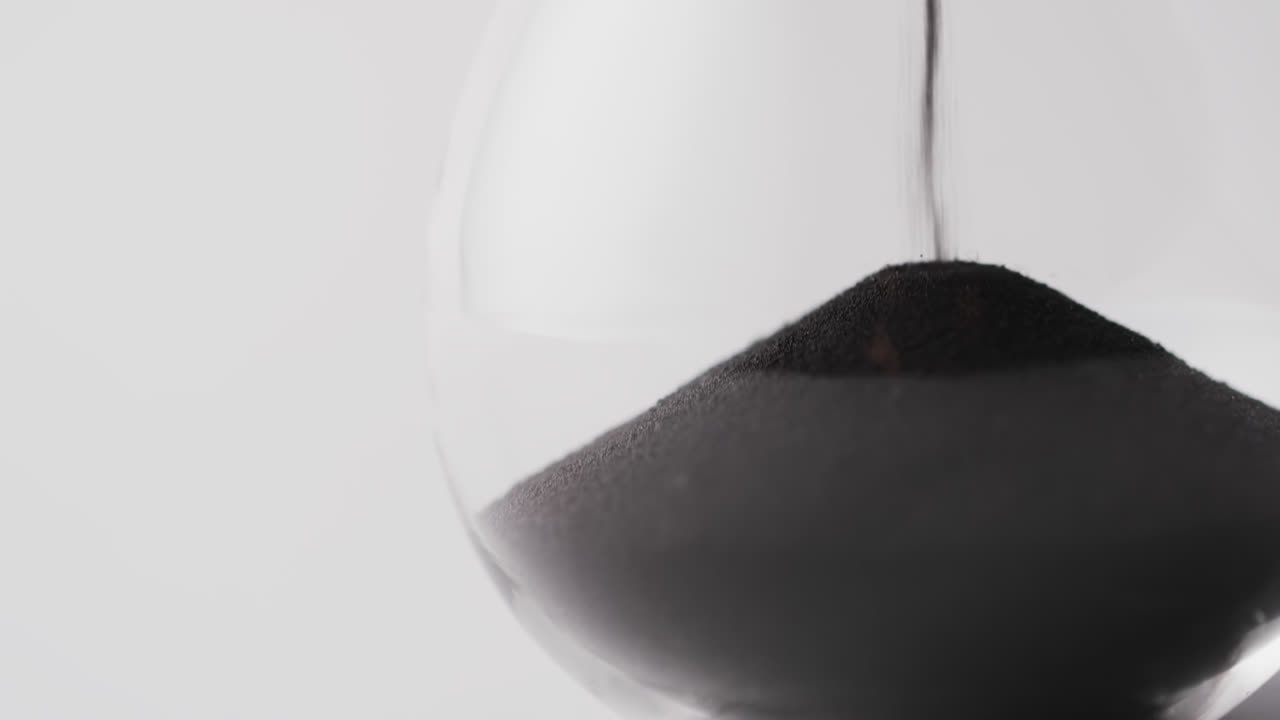 모래 를  ⁇ 는 모래 시계 의 비디오,  ⁇  배경 에 있는 공간 을 복사