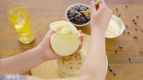 arepas, venezuelan dish made of corn flour