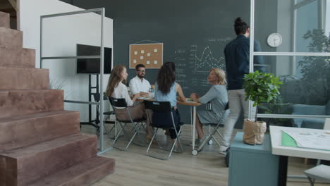reunión de negocios y presentación