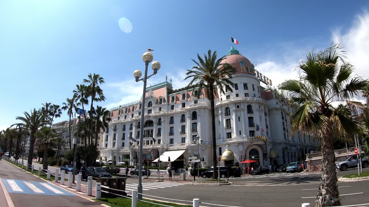 ⁇ 에 있는 호텔 레 네그레스코