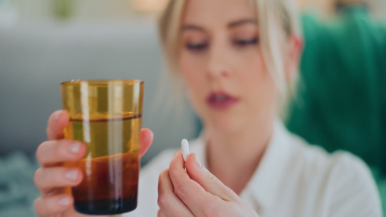 la chica toma antidepresivos