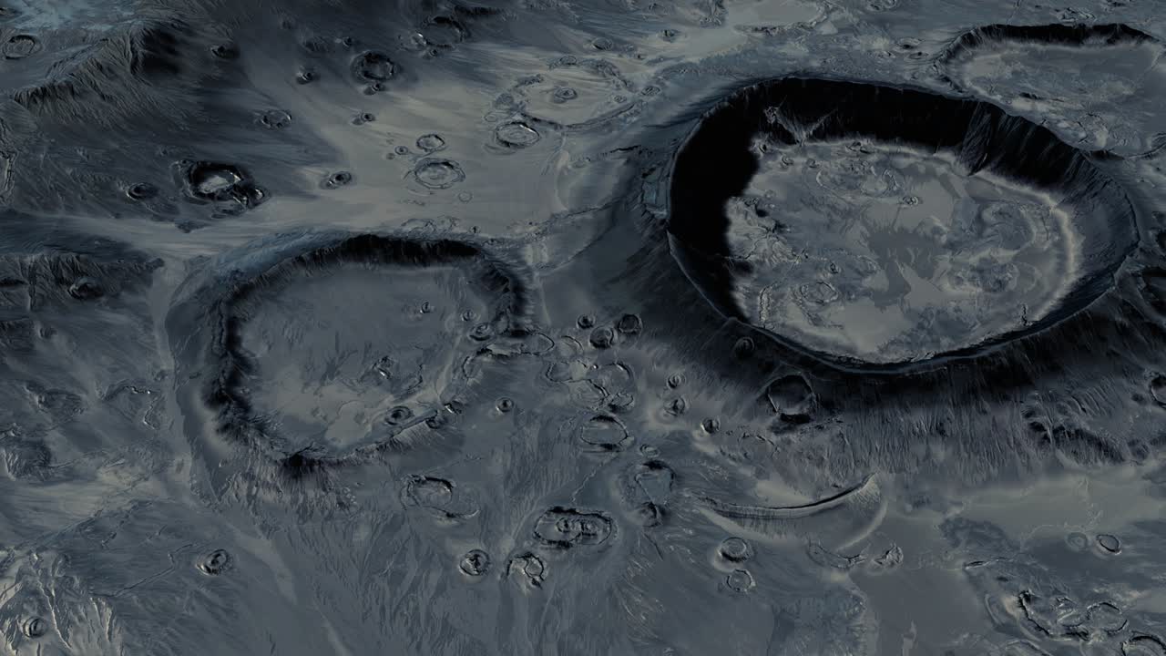 superficie de la luna con muchos cráteres