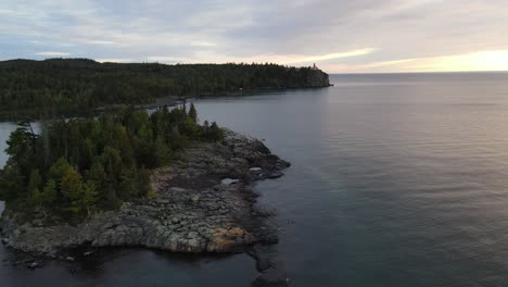 Split-Rock-light-house-state-park,-aerial-footage,-lake-superior,-MN,-travel-MN