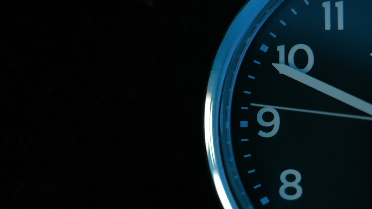 Watch with a second hand. Macro shooting.