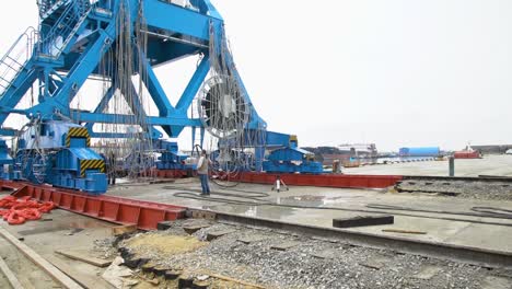 port crane maintenance and repair