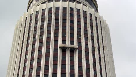 Timelapse-of-Window-Cleaning-Platform-Ascending-Hopewell-Centre-Skyscraper-in-Hong-Kong