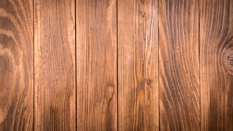 venta en etiquetas de madera. etiquetas con fondo negro. fondo de movimiento con etiquetas de precio colgantes con etiqueta de venta, stop motion, animación.