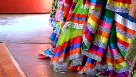 Falda-Color-Mexicana,-De-La-Zona-De-Jalisco-Mexico