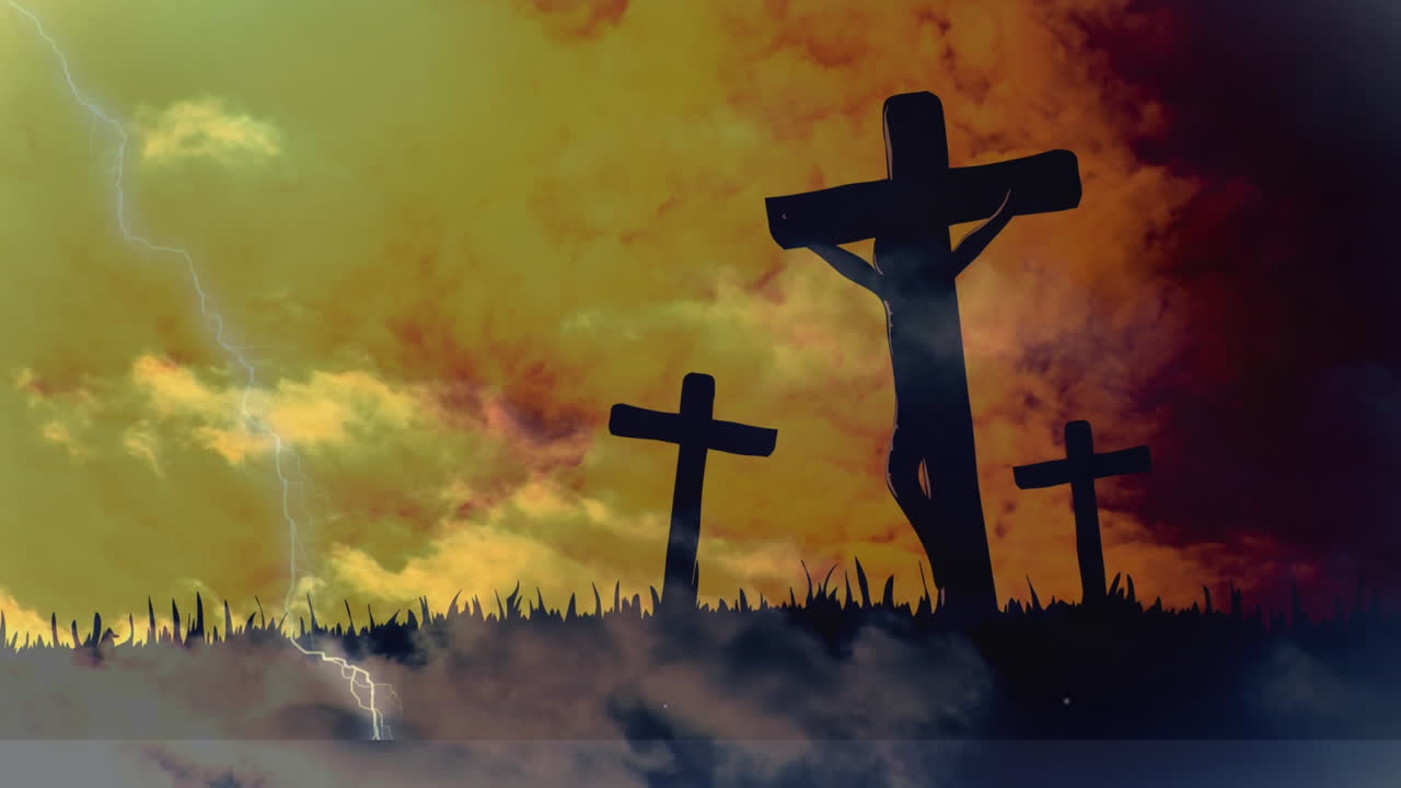 하늘의 구름에 맞서 십자가에 십자가를 찍은 천둥 효과의 디지털 구성