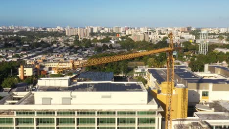 urban train in puerto rico 3, adrenaline films 4k 30fps | vuelo de drone cinematográfico urban train fpv en puerto rico, adrenaline films 4k 30fps