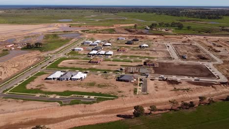 drone disparado sobre el nuevo desarrollo de viviendas residenciales en buckland park, australia del sur