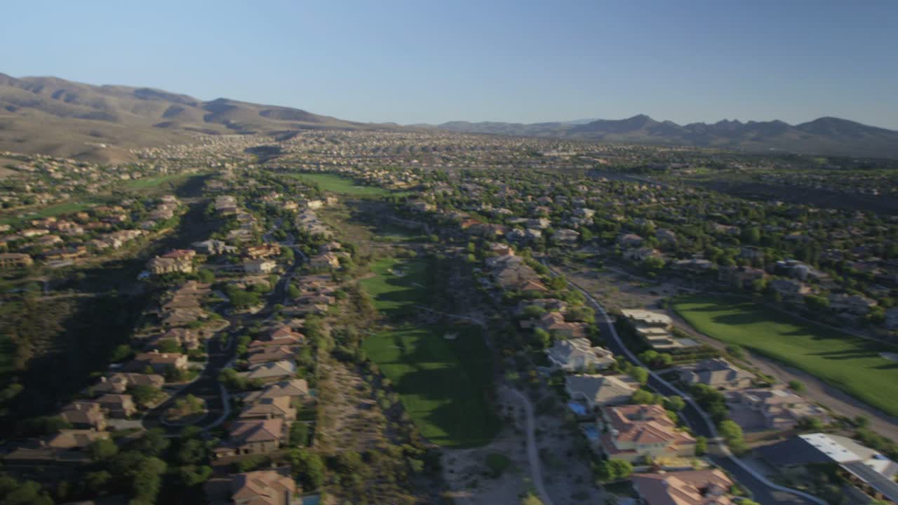 vista aérea de la expansión suburbana cerca de las vegas nevada 4