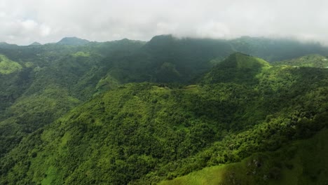 Pico-Rodadero-Auf-Yauco-Puerto-Rico-An-Einem-Bewölkten-Tag-3