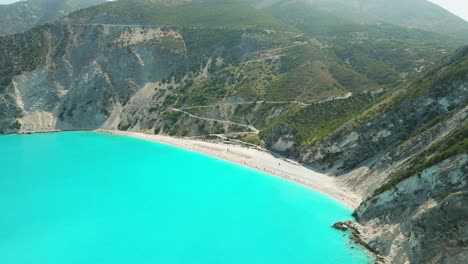 playa de myrtos, isla de cefalonia, grecia