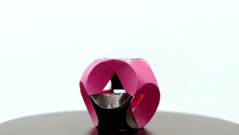 isolated-6-unit-modular-origami-"jump-ball",-rotating-shot