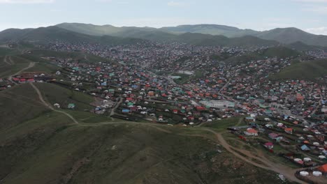 imagen panorámica de la zona rural de ulaanbaatar, capital de mongolia